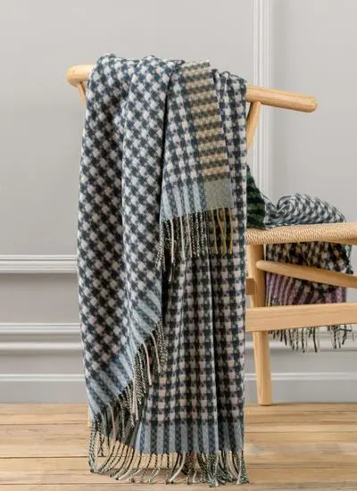 Houndstooth Lambswool Throw